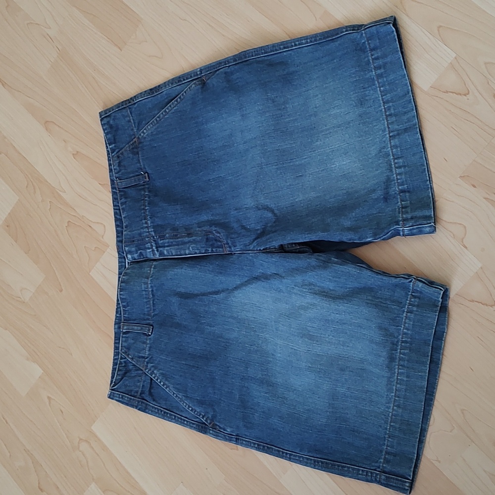 Old Navy Women Shorts size 18